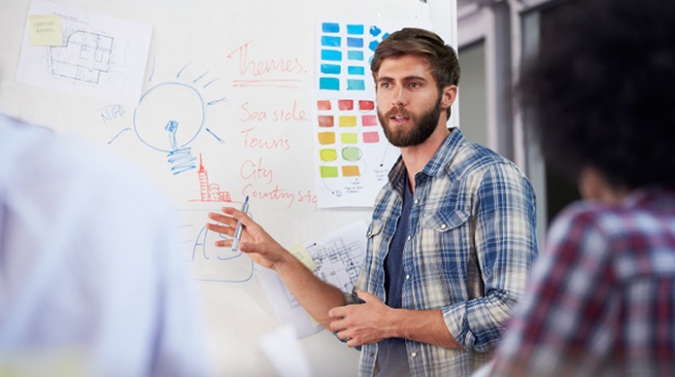 4 Ways fundraising managers can successfully lead their teams